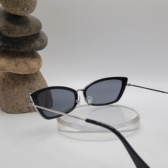 Sophie - Picture 5 of 5